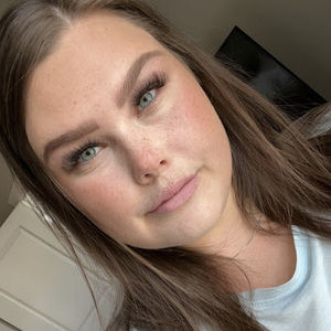 Meet your Posher, Kara